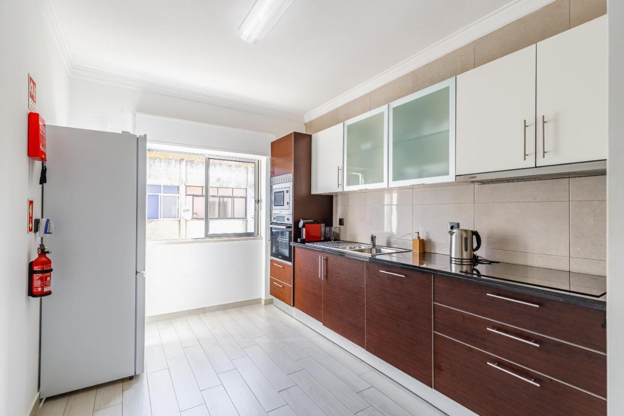 Sleeptubal Moderne Accommodatie Alhos Vedros エクステリア 写真